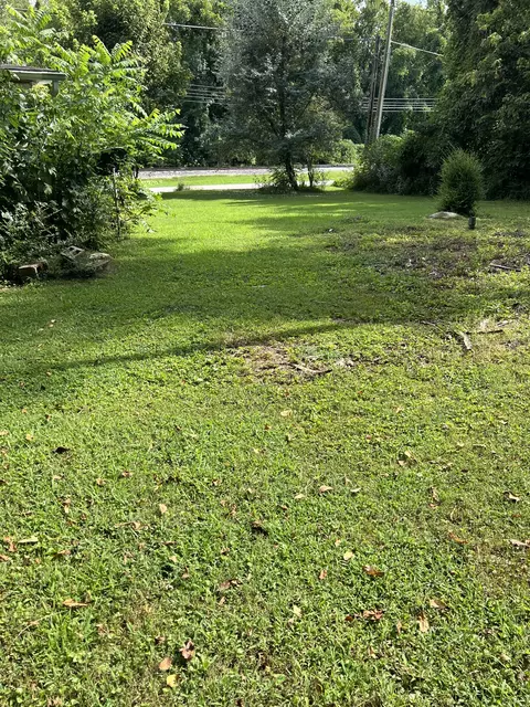 Exterior - 512 Main St, Baxter, TN 38544 photo 6 of 13
