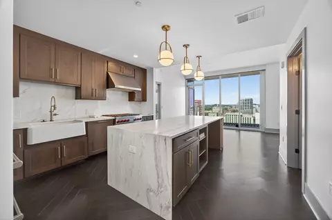 1616 W End Ave #1711, Nashville, TN 37203