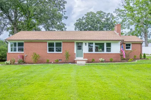 1219 Woodland St, Tullahoma, TN 37388