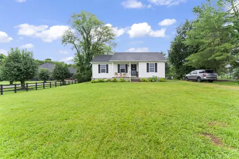 1809 Thompson Rd, Murfreesboro, TN 37128