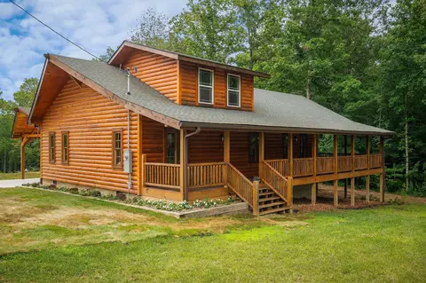106 Raccoon Ln, Jamestown, TN 38556