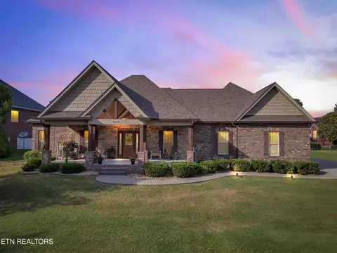 1528 Aberdeen Dr, Alcoa, TN 37701
