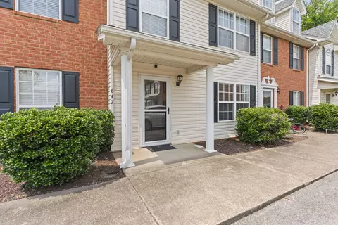 647 Legacy Dr, Smyrna, TN 37167