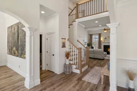 8217 W Chase Ct, Nashville, TN 37221