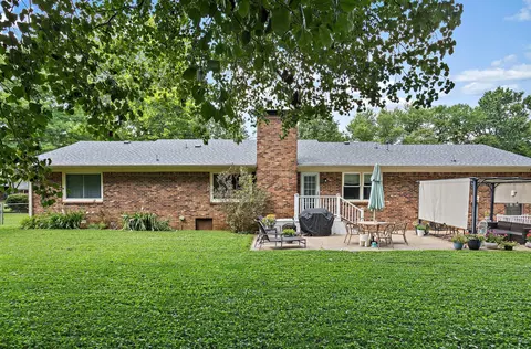 Exterior - 509 Iris Ave, Murfreesboro, TN 37128 photo 4 of 9