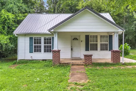 320 White St, Shelbyville, TN 37160