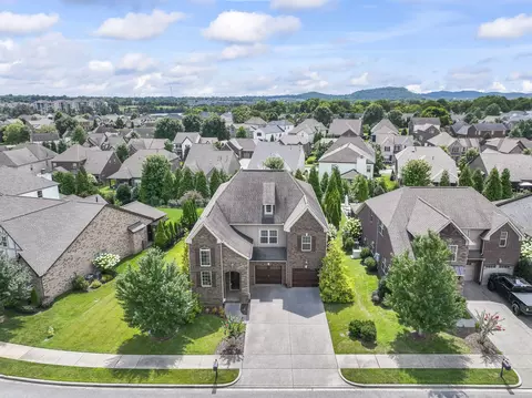1039 Baxter Ln, Gallatin, TN 37066