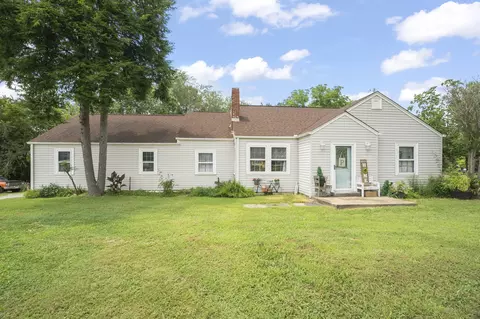 1509 5th Ave W, Springfield, TN 37172