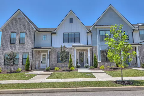 2709 Bramblewood Ln, Thompsons Station, TN 37179
