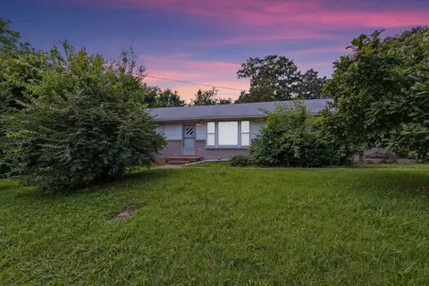 317 Willard Dr, Nashville, TN 37211