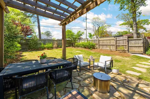 1209 Highland Dr, Chattanooga, TN 37405