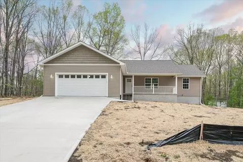 5272 Cheyenne Dr, Crossville, TN 38572