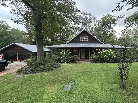 2933 Vanzant Bend Rd, Belvidere, TN 37306