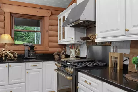 Kitchen - 1261 S Cedar Ln, Chickamauga, GA 30707 photo 3 of 3