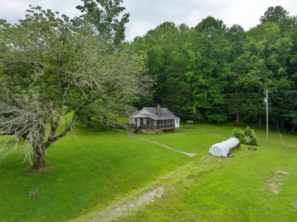 Exterior - 1261 S Cedar Ln, Chickamauga, GA 30707 photo 30 of 35
