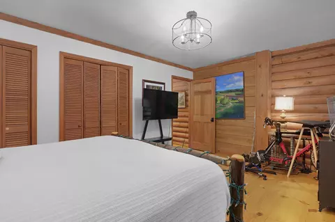 Bedroom - 1261 S Cedar Ln, Chickamauga, GA 30707 photo 5 of 5