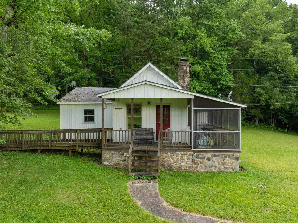 Exterior - 1261 S Cedar Ln, Chickamauga, GA 30707 photo 32 of 35