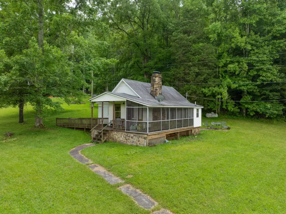 Exterior - 1261 S Cedar Ln, Chickamauga, GA 30707 photo 31 of 35