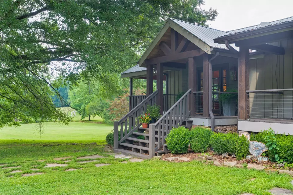 Exterior - 1261 S Cedar Ln, Chickamauga, GA 30707 photo 13 of 35