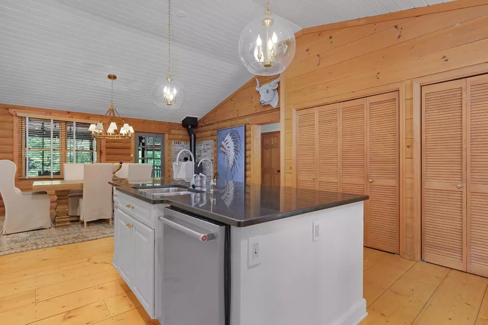 Kitchen - 1261 S Cedar Ln, Chickamauga, GA 30707 photo 2 of 3