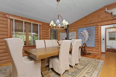 Dining - 1261 S Cedar Ln, Chickamauga, GA 30707 photo 2 of 2