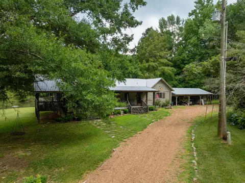 Exterior - 1261 S Cedar Ln, Chickamauga, GA 30707 photo 7 of 35