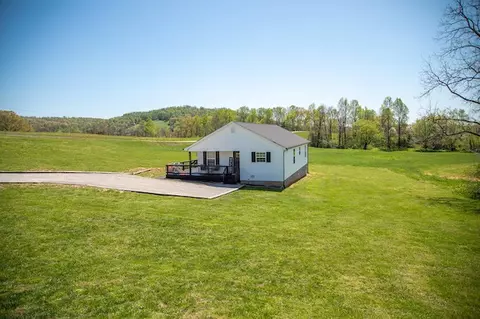 1198 Ray Broyles Rd, Sparta, TN 38583