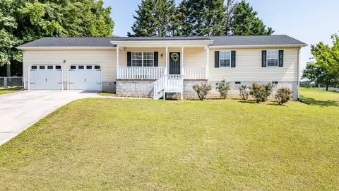 363 Rodeo Dr, Rock Spring, GA 30739