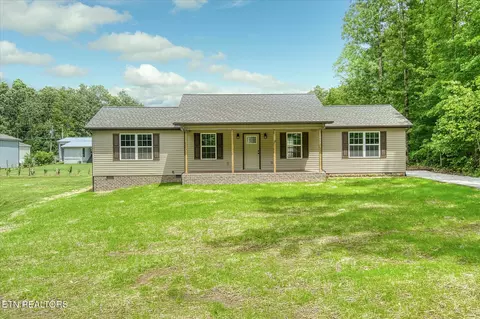 1023 Chief Day Break Dr, Crossville, TN 38572