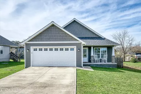 34 Panther Valley Rd, Crossville, TN 38555
