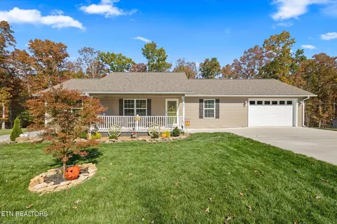 901 Kemah Ln, Crossville, TN 38572