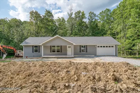 3039 Shawnee Rd, Crossville, TN 38572