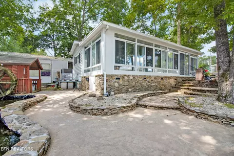 132 Commanche Tr, Crossville, TN 38572
