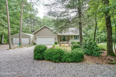 100 S Summerhaven Dr, Crossville, TN 38555