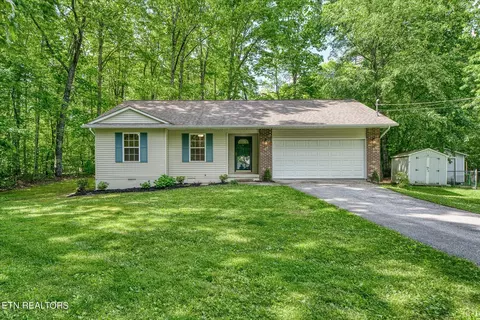 65 Pear Cir, Crossville, TN 38555