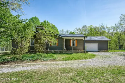 394 Thomas Springs Rd, Crossville, TN 38572