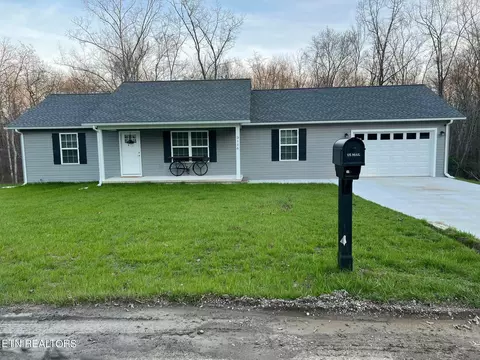 3116 Opalochee Dr, Crossville, TN 38572