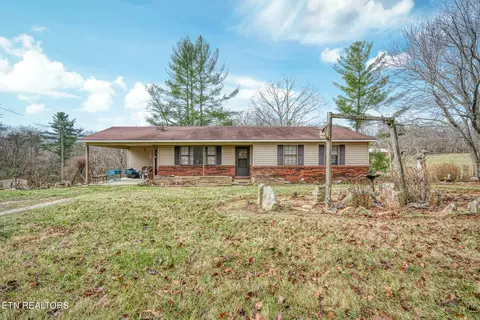 3405 Highland Ln, Crossville, TN 38555