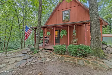 2 Florida Ave # 2, Crossville, TN 38572