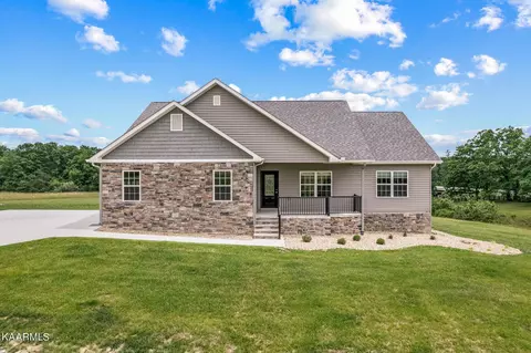 1089 Estate Loop Tr, Crossville, TN 38555