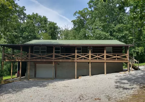 78 Hillside Ln, Crab Orchard, TN 37723