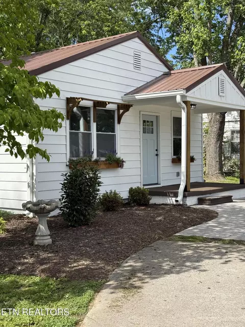 1101 Cherry St, Alcoa, TN 37701