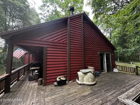 211 Viola Dr, Sparta, TN 38583