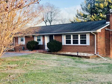 100 Madora Dr, Powell, TN 37849