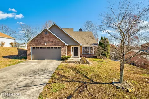 3257 Kingsmore Dr, Knoxville, TN 37921