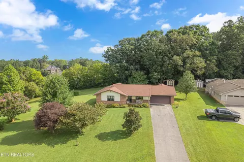 1413 Katie Ln, Sevierville, TN 37862