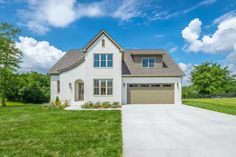 980 Equestrian Dr, Soddy Daisy, TN 37379