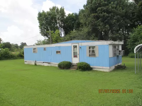 93 Crowder Rd, Lafayette, TN 37083