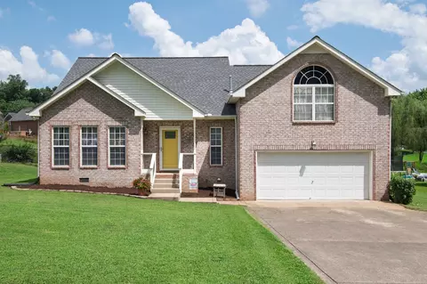 146 E Braxton Ln, Hendersonville, TN 37075