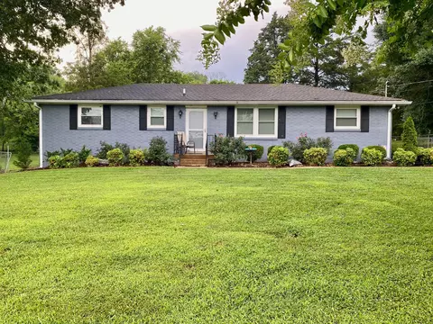 400 Sanders Ferry Rd, Hendersonville, TN 37075